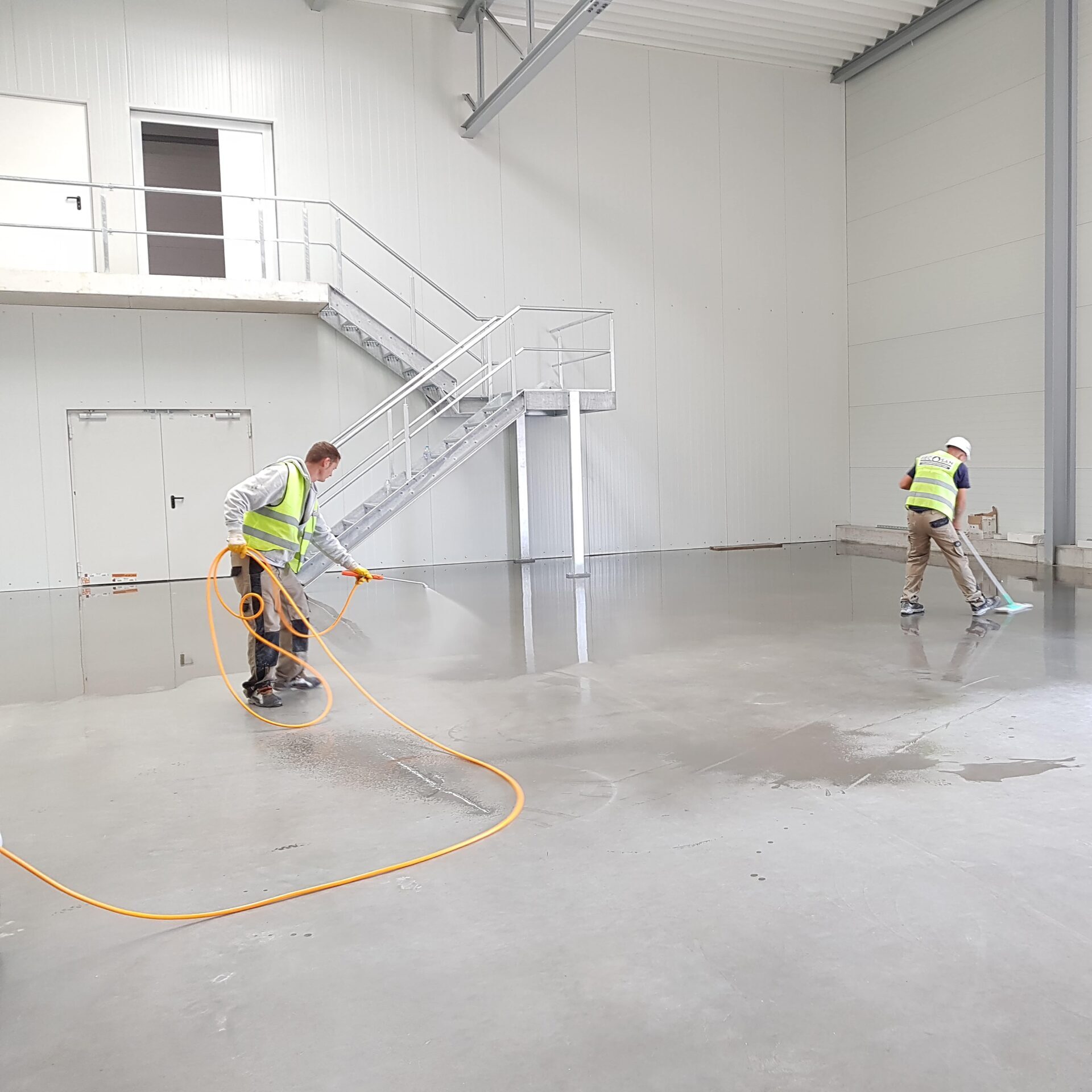 Warehouse-Cleaning
